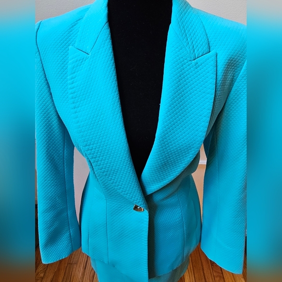 Cache Turquoise Skirt Set - Picture 3 of 16